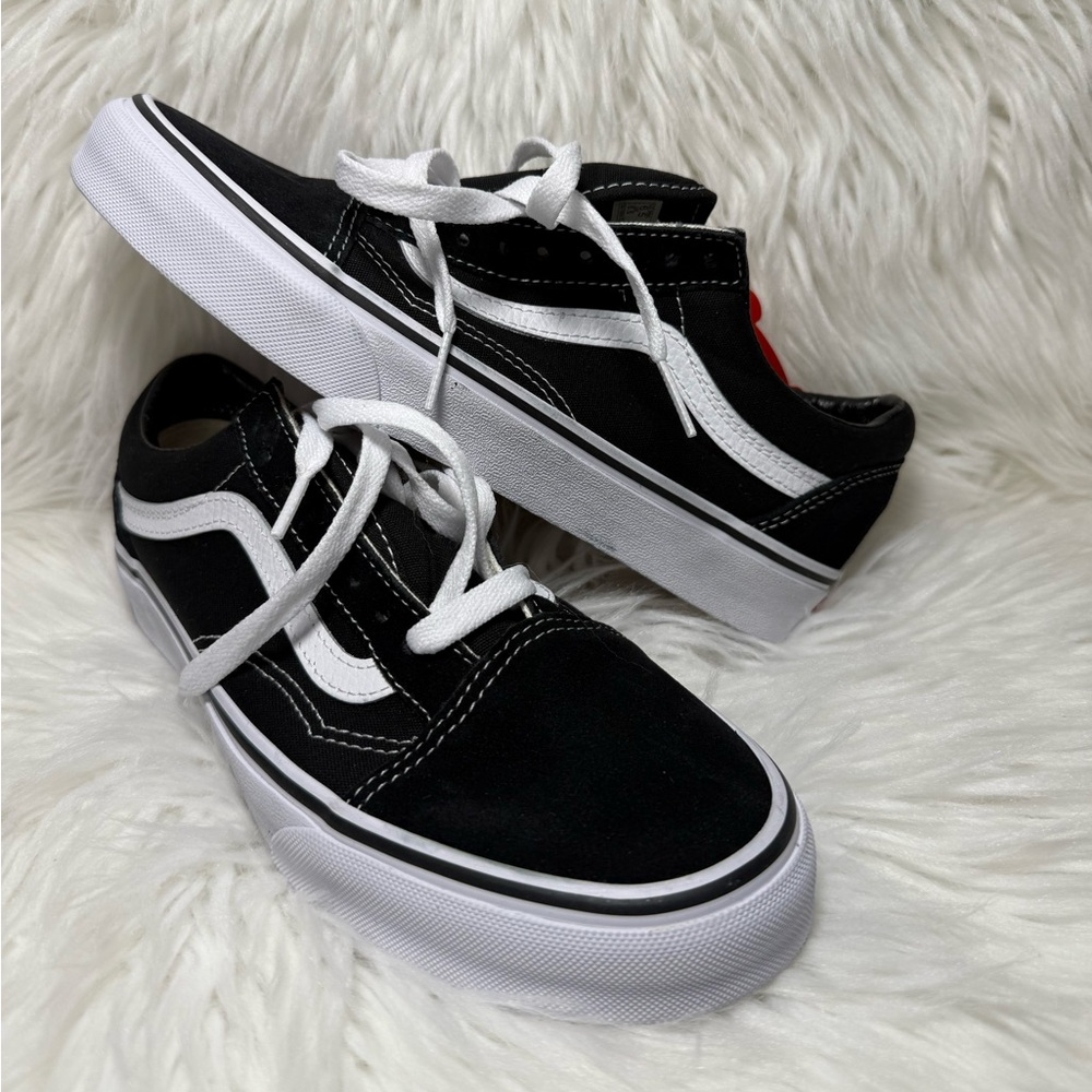 VANS Old Skool Black & White Shoes Model 507698-Unisex